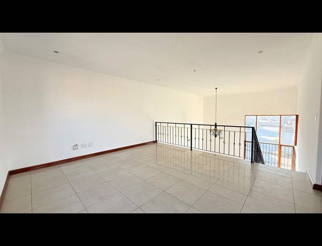 4 BEDROOM TOWNHOUSE FOR SALE IN BARBEQUE DOWNS